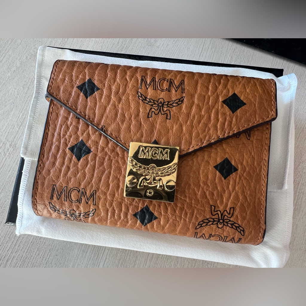 Mcm Cognac Trifold Wallet With Gold Accents